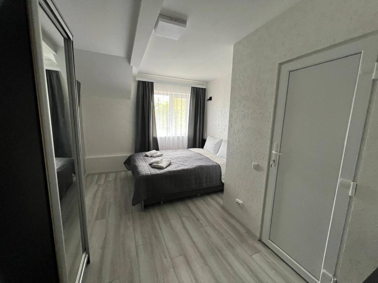 Sadyba Magnat Hotel Dilyatyn Buitenkant foto