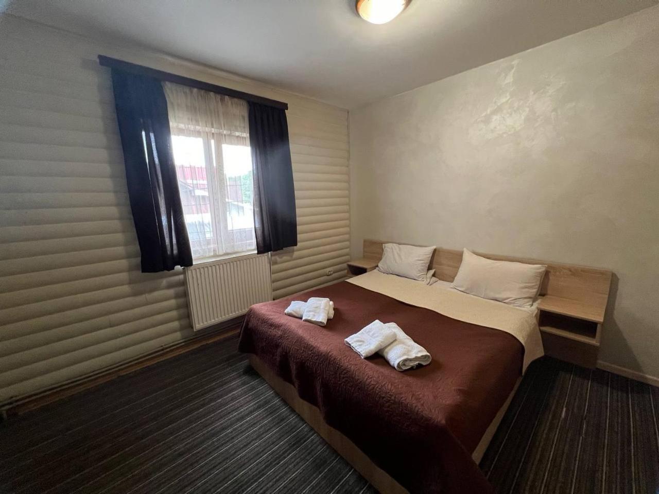 Sadyba Magnat Hotel Dilyatyn Buitenkant foto